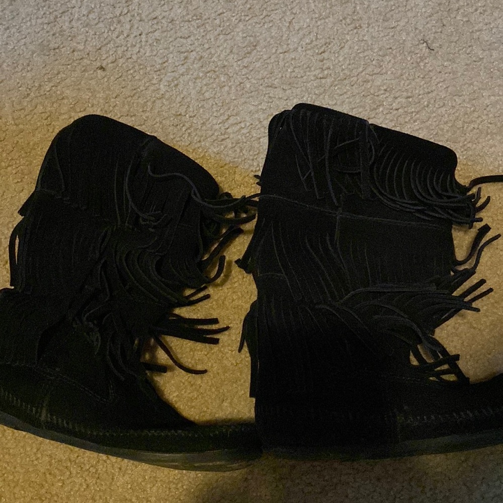 Minnetonka black suede